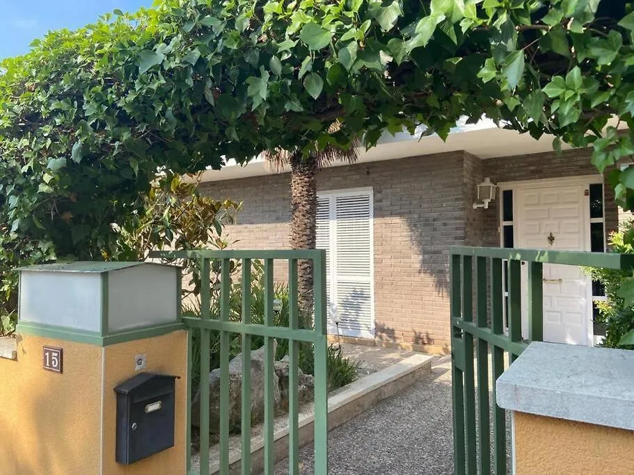 Villa Odena 0*,